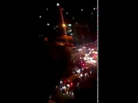 Beylikdüzü'nde bir kişi kitlenin üzerine aracını sürdü! 