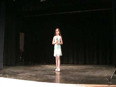 Alexa Rae Godsey singing The Climb  (School Talent Show)