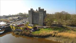 preview picture of video 'Bunratty Castle aerial video'