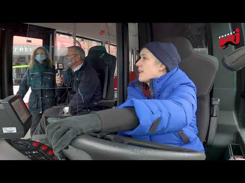 Yase sagt Ja - Parke mit einem Bus rückwärts ein!