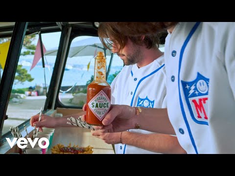 Mozambo - Good Life (Clip Officiel) ft. Salena Mastroianni