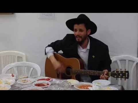 הת' שמעון אזולאי בשיר: "הנה זה משיח בא"