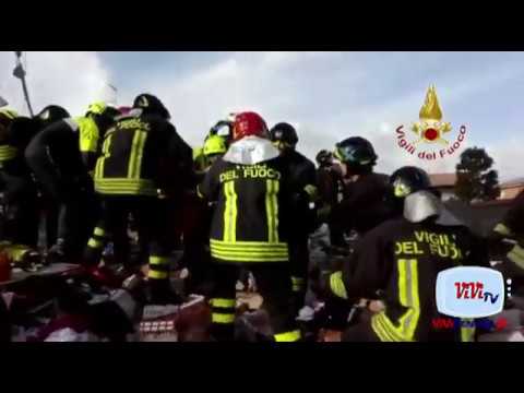 Rescaldina MI, crollo di una palazzina