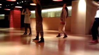 Gold (小諺)老師 MV Dance (Go Round  Namie Amuro (安室奈美恵)) 03-21-2012.～