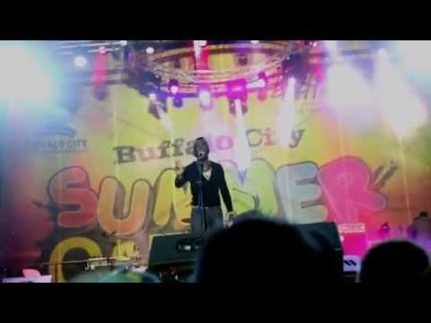 Nqontsonqa – Ndifun' uba yiNJa(Jipsy)  live at the BCMM Summer Carnival in King William's Town 2016