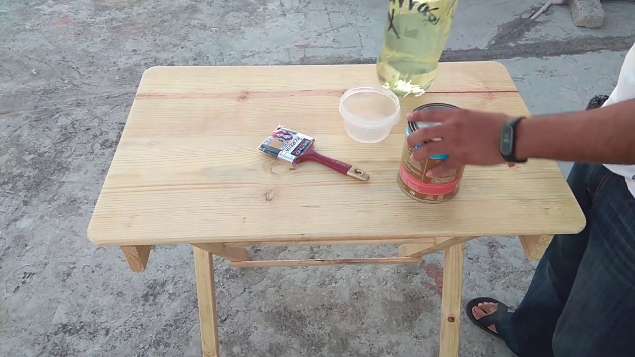 ¿Como barnizar una mesa