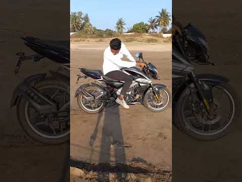 #youtube #youtubeshort #youtubechannel NS125 RIDING & DRIFTING ON THE BEACH ⛱️.