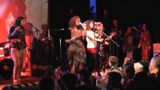 Neneh Cherry Live at the Music Hall of Williamsburg (Ari Up Tribute)