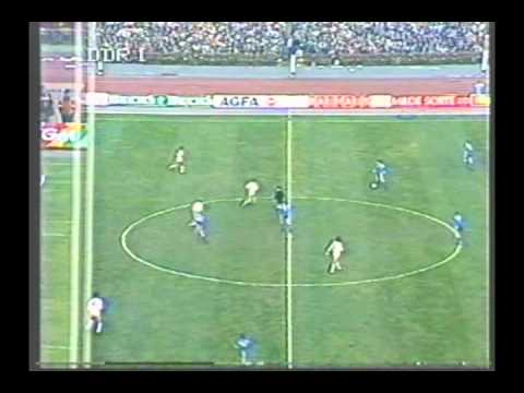 1989 (April 26) USSR 3-East Germany 0 (World Cup Qualifier).avi