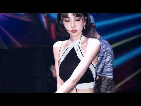 LIZZY Wang Tech Set 2022