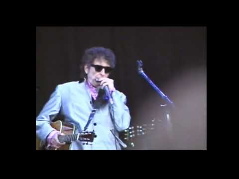 Bob Dylan, Tangled Up In Blue, near Stratford Upon Avon 14th July 1995
