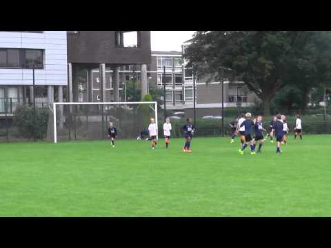 3 sept 2014 PVC D1 - VV De Meern D3 oefenwedstr 7-1 Doelpunt PVC (mooi genomen vrije bal) (4-0)