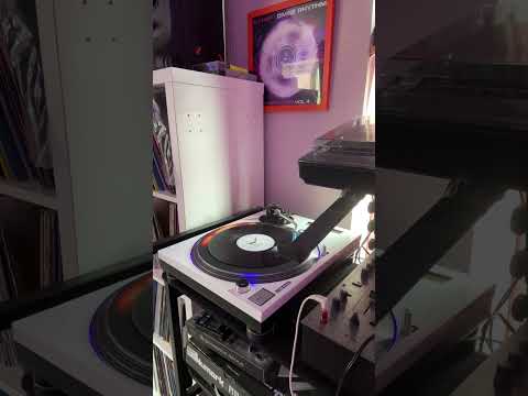 Mark Van Dale with Enrico - Power Woman (Three Drives on a Vinyl remix)