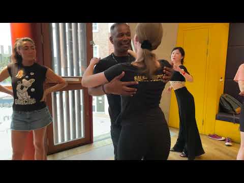 Bachata Dance Classes in Central London