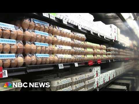 Walmart digital price tags collide with anxiety over 'surveillance pricing'