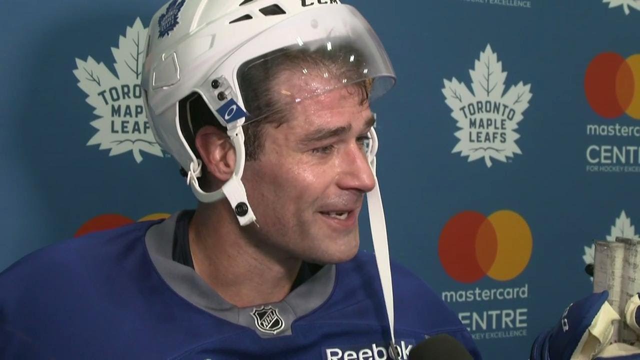 Vidéo: Patrick Marleau a l'air d'un GRAND-PÈRE...