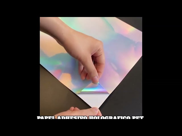 Vídeo relacionado con 32 hojas tamaño A4 (210 x 297 mm) de papel adhesivo con diseño holográfico, vinilo transparente, revestimiento holográfico láminas autoadhesivas
