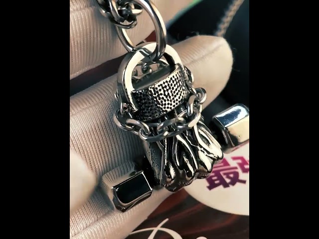 Vídeo relacionado con Collar con colgante de acero inoxidable Stayoung joyas para hombre, de esqueleto hueca, diseño gótico Meeny de calavera con cristales de ojos, de plata y