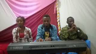 Download lagu RAFIKI MWEMA by Chandelier de Gloire (cover practice) || EASY EVENING WITH FRIENDS. mp3