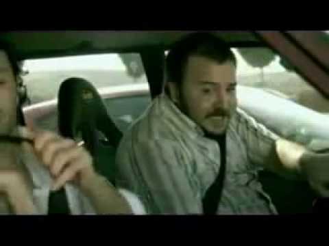 Sahinle Ferrari Kapisiyor! Çok Komik !