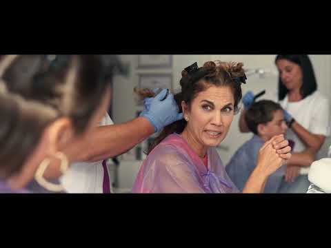 La familia más divertida se va de boda