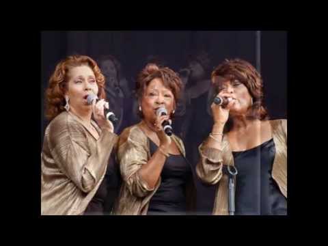 The Three Degrees - Live at London's Cafe Royal