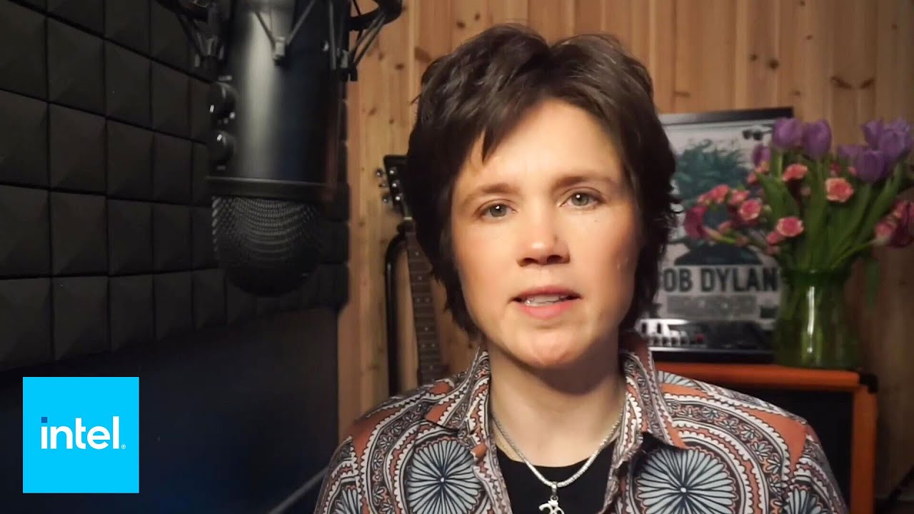 Simplifying Communication | Intel Business