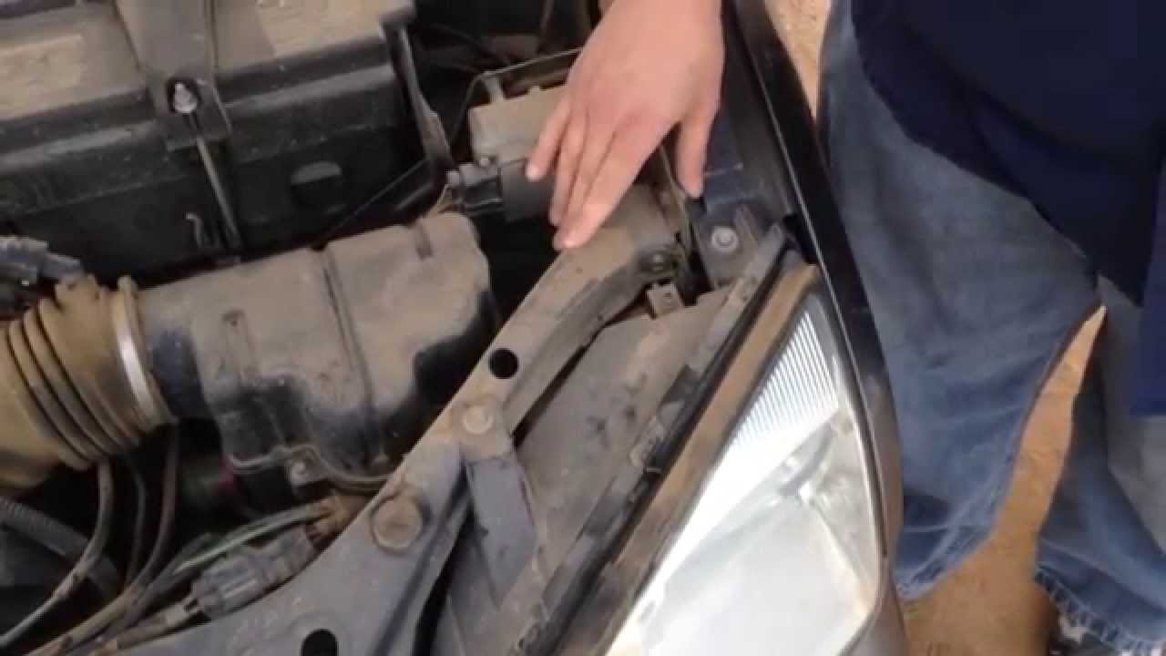 How To Change The Headlight In A Ford Focus The Easy Way