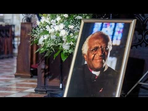 ...جنوب أفريقيا تشيع بطل مكافحة الفصل العنصري ديسموند ت