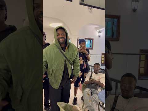 Tout le monde se met a l’aise 💙🚀 #gvngvegas #dieselgucci #lema