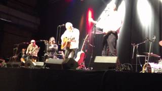 Allan Olsen, Niels Hausgaard og Johnny Madsen (Trio + Gæst Vincent + Michael Friis)