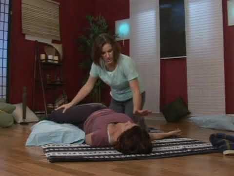 Thai Yoga Massage: Dragon Twist