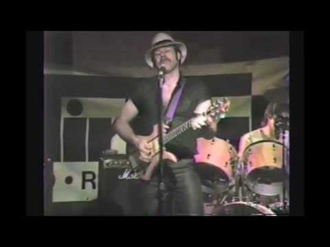 JOEY BISCO AND SAVORY   DARK SIDE  LIVE FROM THE PIT   MESA COLLEGE   1985