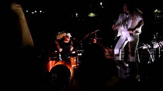 Juliette Armanet "Loulou" (Extrait) et "Samedi Soir" @ Safari Boat - 9 sept 2018