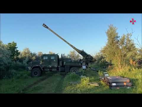 Bogdana Ukrainians Made 155mm Self Propelled Howitzer Firing on Snake Island Ukraine