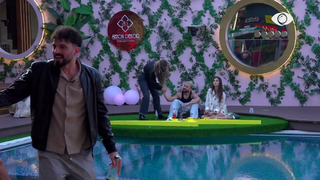 “100 euro do për një puthje…”/ Gerta,Aldo dhe Danja debatojnë me Valbonën: E ka shitur fytyrën…