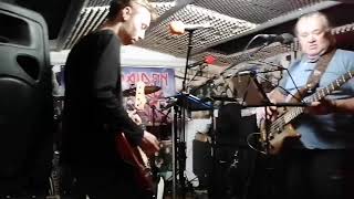 Video Katapult od Podrazu - Hlupák Váhá