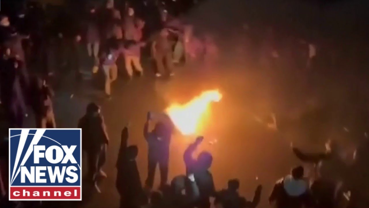 Anti-government protests in Iran enter third week