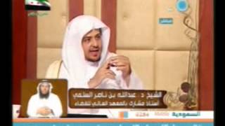 هل يلزم من تبرع لمشروع الأضحية ما يلزم المضحي image