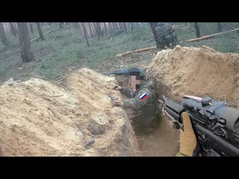 Horrible footage! Ukraine special forces brutally kill Russian Wagner close combat in trenches