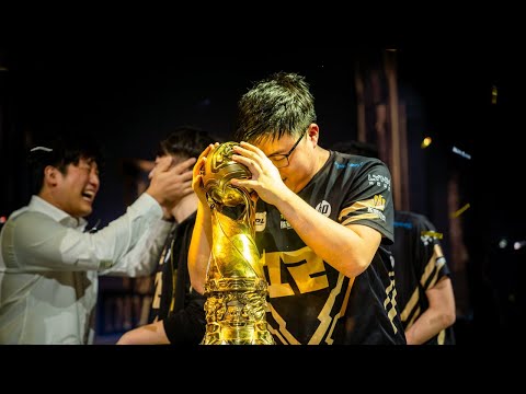 Top 20 Uzi Plays | League of Legends