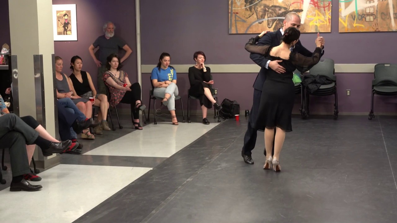 Guillermina Quiroga & Mariano Logiudice dancing tango vals "La serenata de ayer"" (D'Arienzo)