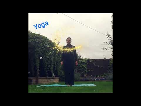 Posture Uttanasana ou flexion avant debout 🌸  Uttanasana posture or semi standing flexion