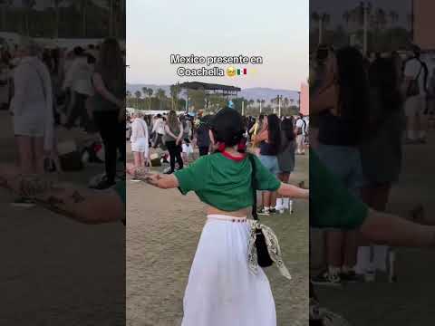 Arriba México!! 🇲🇽 #coachella #mexico #shorts #paulinadelcampo