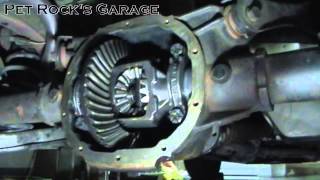 How To Change Ford 7.5 & 8.8 Differential Fluid - Ford Mustang