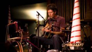 Chad vanGaalen - echo train