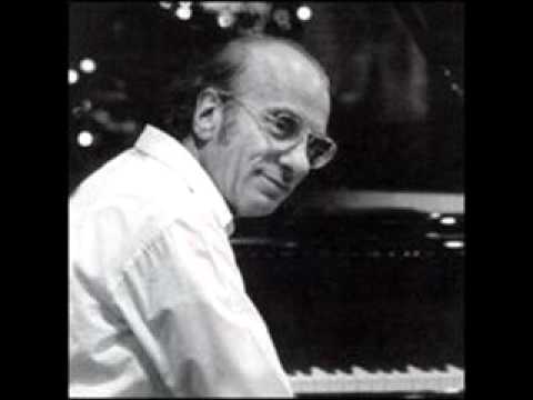 Dick Hyman plays "I'm Going to See My Ma"