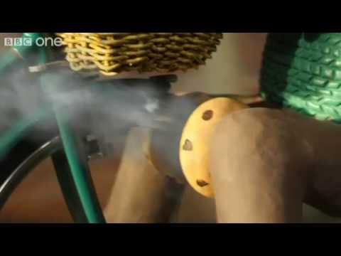 Take the Wheel! - Wallace and Gromit Christmas Special: A Matter of Loaf and Death - BBC