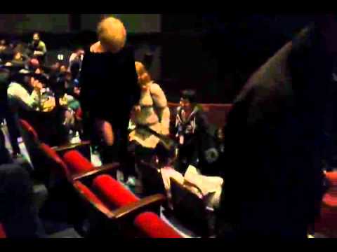 [Fancam] 111222 Taeyeon & Sunny watching FAME Musical Fancam 1