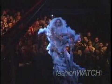 Stunning Fashion Show Holograms